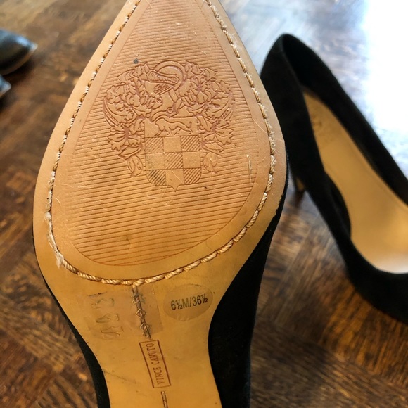 Vince Camuto black suede heels - 6.5 US - Picture 3 of 8